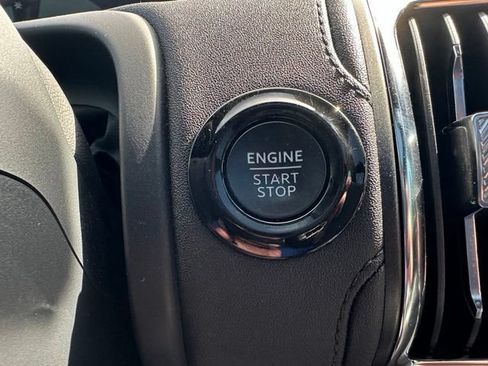 Used 2025 Ford Expedition Tremor AWD/4WD image 36