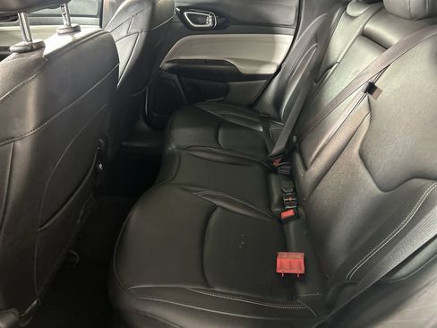 Used 2025 Jeep Compass Limited AWD/4WD image 24