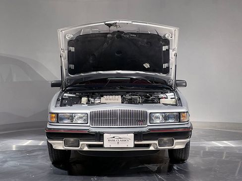 Used 1991 Buick Regal Custom image 33