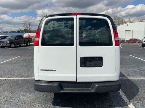 Used 2019 Chevrolet Express 2500 w/ Driver Convenience Package RWD image 6