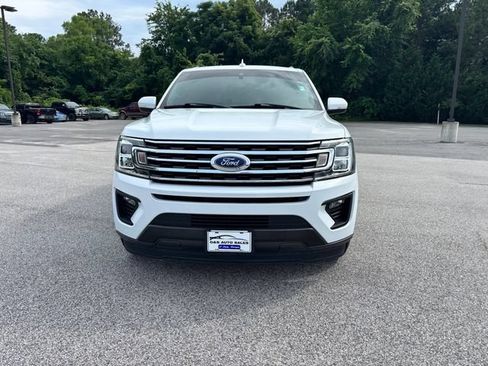 Used 2020 Ford Expedition XLT w/ Equipment Group 201A RWD image 2