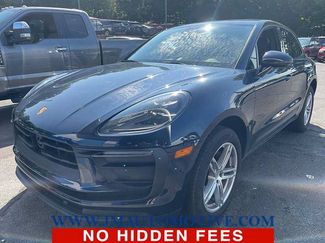 Used 2023 Porsche Macan AWD/4WD video 1