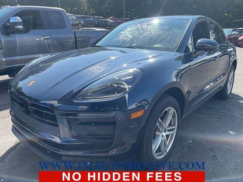 Used 2023 Porsche Macan AWD/4WD image 1