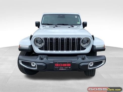 New 2026 Jeep Wrangler Unlimited Sahara AWD/4WD image 2