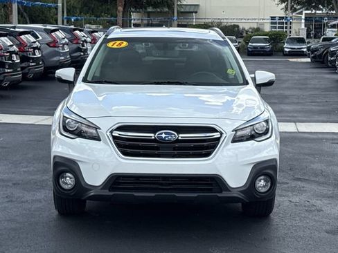 Used 2018 Subaru Outback 2.5i Touring AWD/4WD image 4