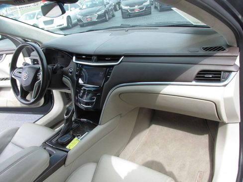 Used 2015 Cadillac XTS Limousine FWD image 23