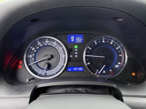 Used 2011 Lexus IS 250 RWD image 21