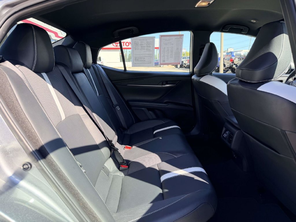 Certified 2025 Toyota Camry SE FWD image 14
