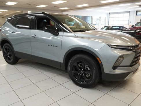 Used 2026 Chevrolet Blazer LT w/ Convenience Package FWD image 16