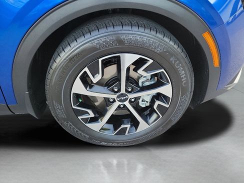 Certified 2023 Kia Sportage EX FWD image 28