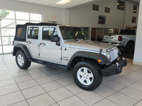 Certified 2018 Jeep Wrangler Unlimited Sport S AWD/4WD image 2
