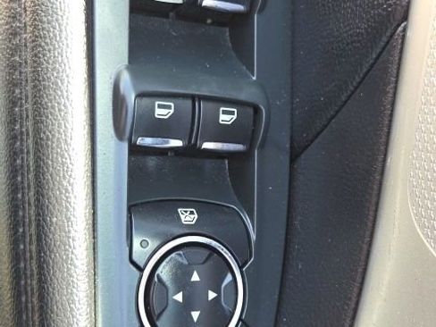 Used 2017 Ford Explorer XLT w/ Equipment Group 202A AWD/4WD image 23
