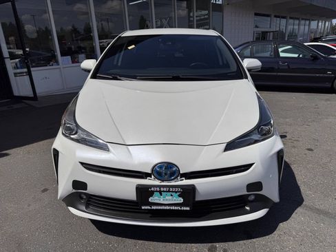 Used 2021 Toyota Prius FWD image 10