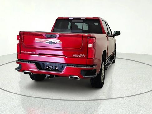 Used 2022 Chevrolet Silverado 1500 High Country w/ Z71 Off-Road Package AWD/4WD image 5
