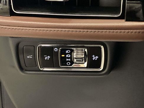 Used 2025 Lincoln Aviator Reserve w/ Equipment Group 201A image 30