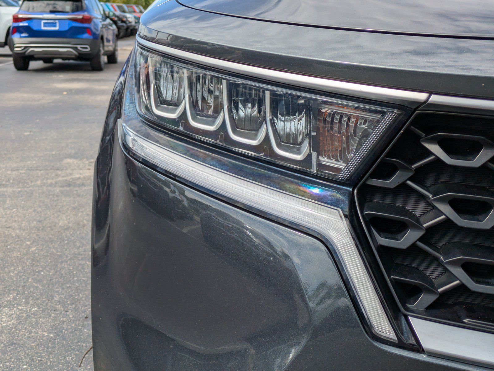Certified 2023 Kia Sorento LX FWD image 8