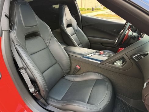 Used 2015 Chevrolet Corvette Stingray Coupe image 35