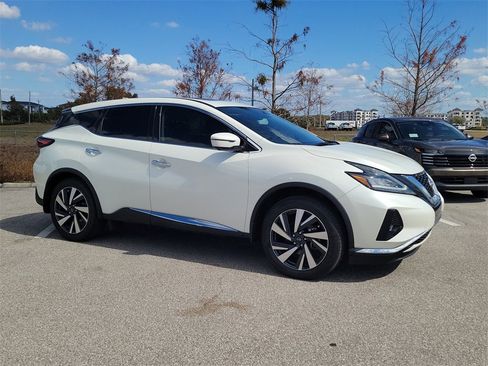 Used 2024 Nissan Murano SL image 2