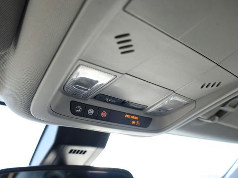 Used 2020 GMC Terrain SLT image 29