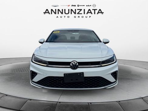 Used 2025 Volkswagen Jetta S image 8