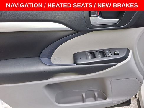 Used 2018 Toyota Highlander XLE image 10
