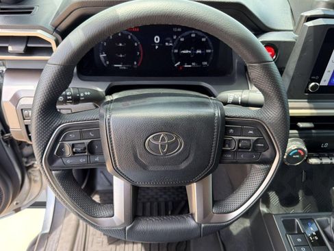 Used 2024 Toyota Tacoma TRD Off-Road AWD/4WD image 11