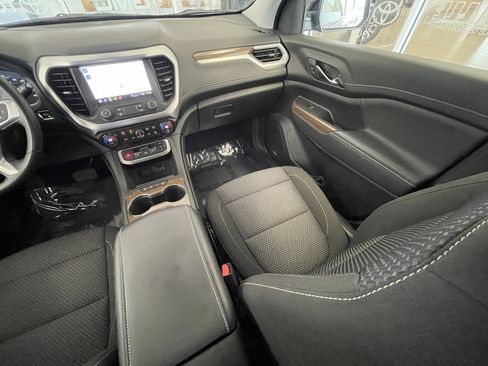 Used 2023 GMC Acadia SLE w/ Driver Convenience Package AWD/4WD image 32