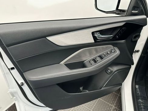 Used 2023 Acura MDX SH-AWD image 17