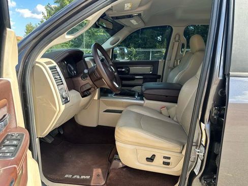 Used 2015 RAM 2500 Laramie w/ Convenience Group image 22