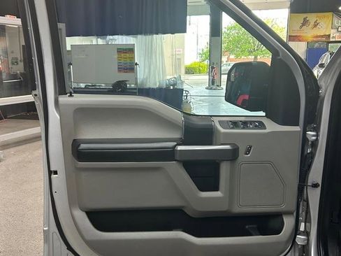 Used 2019 Ford F150 XLT image 11