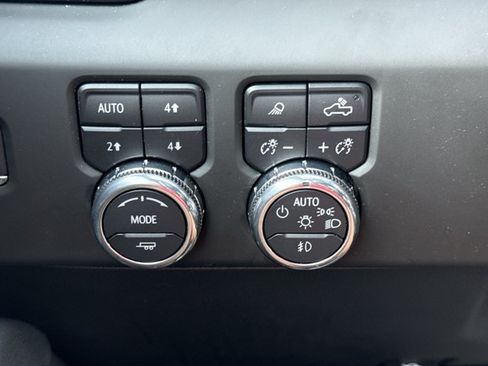 Used 2026 GMC Sierra 1500 AT4 w/ AT4 Premium Package AWD/4WD image 28