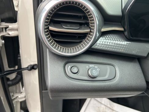 New 2026 Chevrolet Trax ACTIV w/ Driver Confidence Package image 17