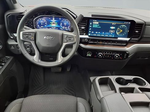 Used 2024 Chevrolet Silverado 1500 LT Trail Boss image 5