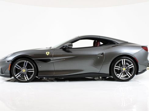 Certified 2022 Ferrari Portofino M RWD image 6