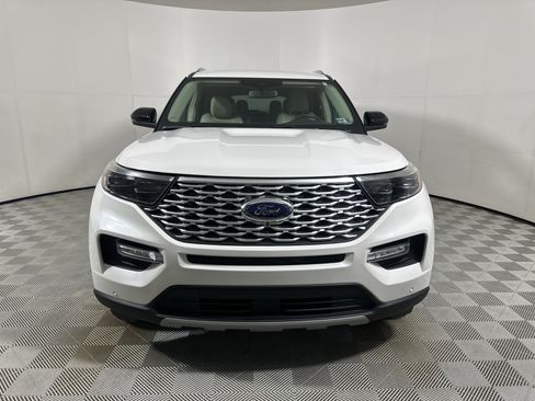 Used 2020 Ford Explorer Platinum AWD/4WD image 2