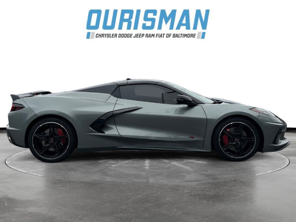 Used 2022 Chevrolet Corvette Stingray Premium Conv w/ Z51 Performance Package RWD image 7