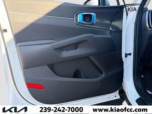 New 2026 Kia Sorento S AWD/4WD image 21