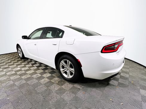 Used 2022 Dodge Charger SXT RWD image 8