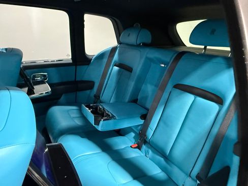 Used 2023 Rolls-Royce Cullinan w/ Cullinan Package image 74