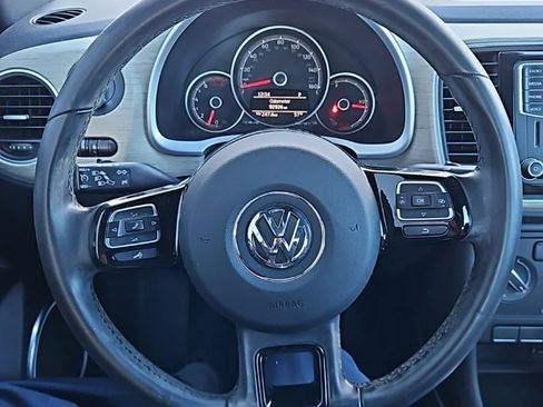 Used 2018 Volkswagen Beetle 2.0T Coast image 30