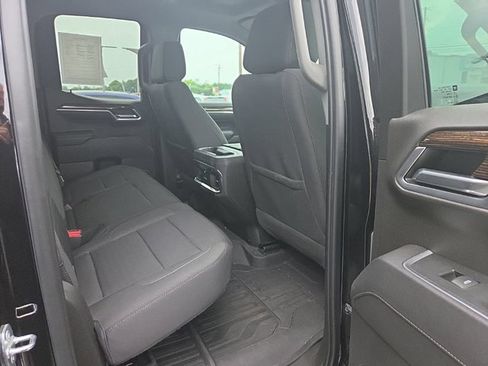 Used 2023 GMC Sierra 1500 Elevation w/ Preferred Package AWD/4WD image 16