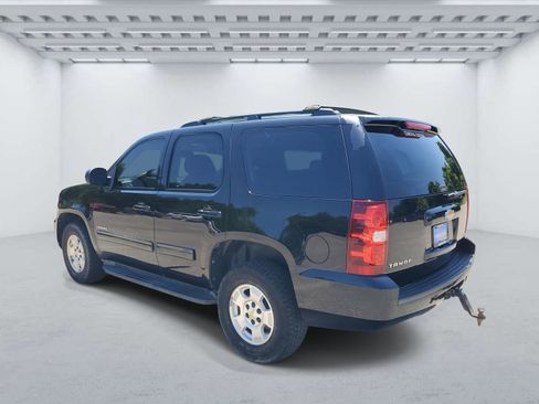 Used 2011 Chevrolet Tahoe LS RWD image 3