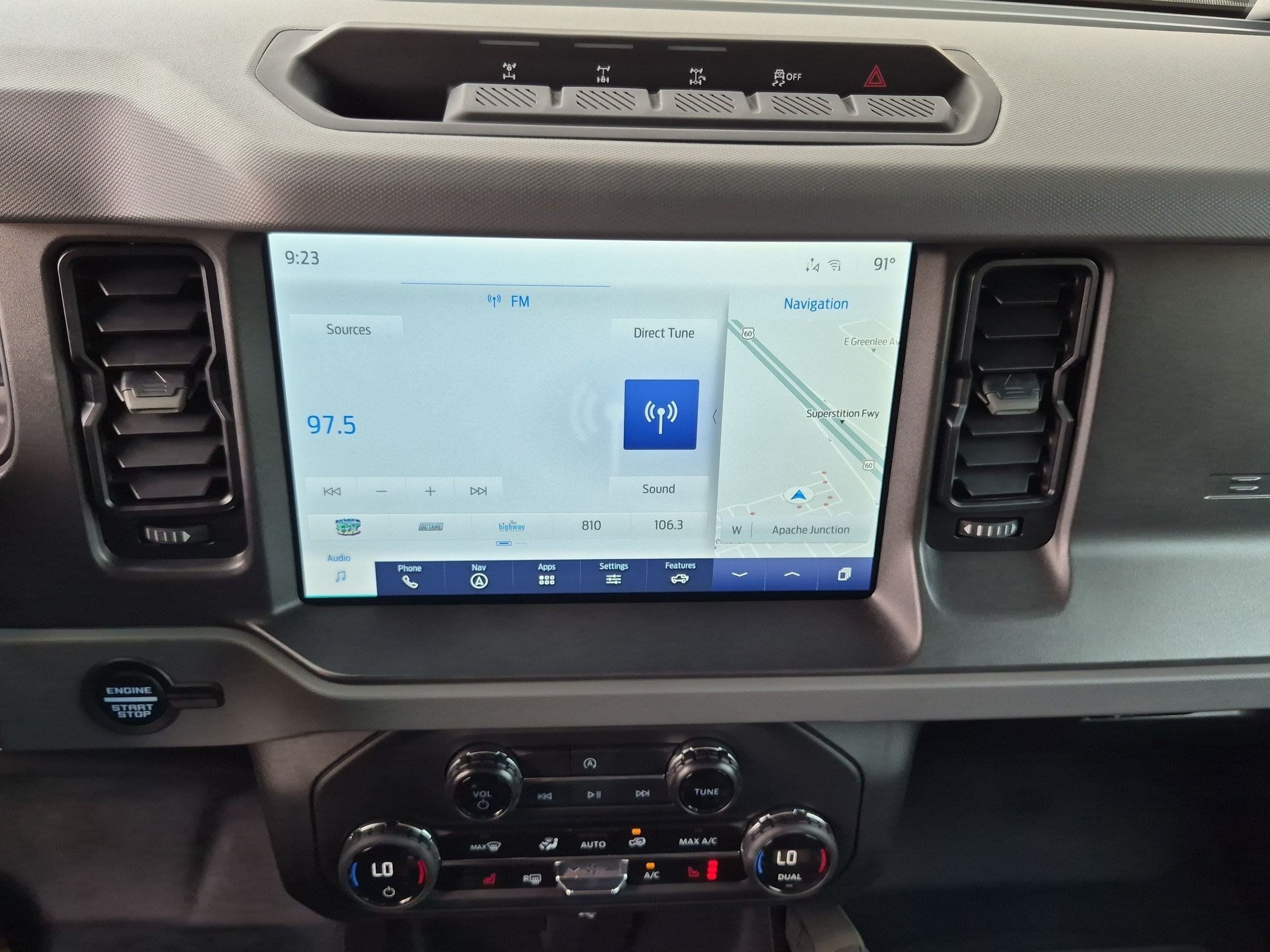 Used 2024 Ford Bronco Everglades AWD/4WD image 18