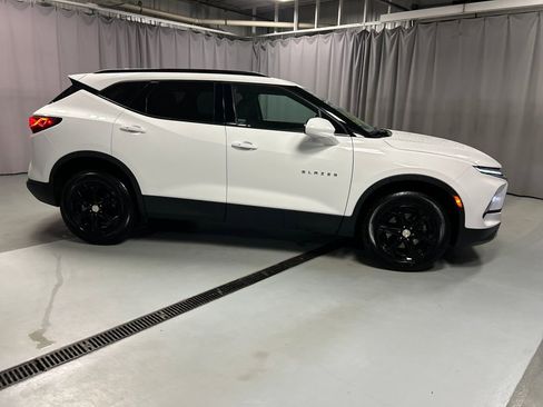 Used 2024 Chevrolet Blazer LT w/ Convenience Package image 8