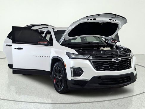 Used 2023 Chevrolet Traverse Premier w/ Redline Edition FWD image 9
