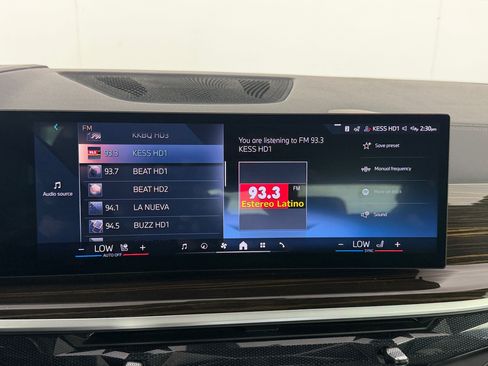 Used 2024 BMW X5 xDrive40i w/ Premium Package AWD/4WD image 25