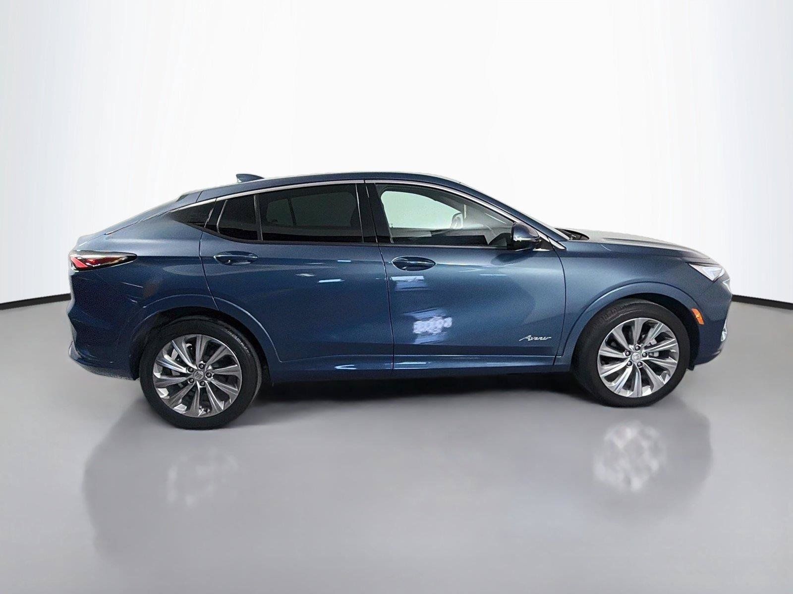 Used 2025 Buick Envista Avenir FWD image 4