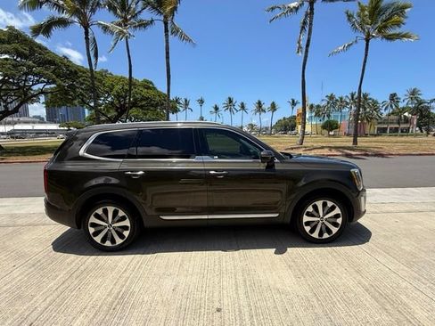 Used 2021 Kia Telluride S FWD image 2
