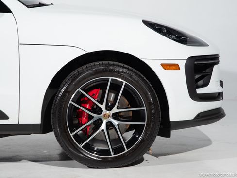 Used 2024 Porsche Macan S image 13