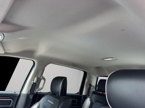 Used 2022 RAM 1500 Laramie AWD/4WD image 5